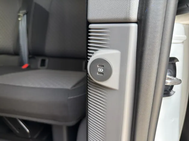 VW Caravelle 2.5TSI eHYBRID 16,5 kWh Life Aut.8