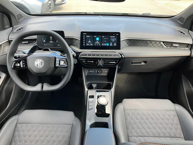 MG 3 1.5 Hybrid Luxury Aut.