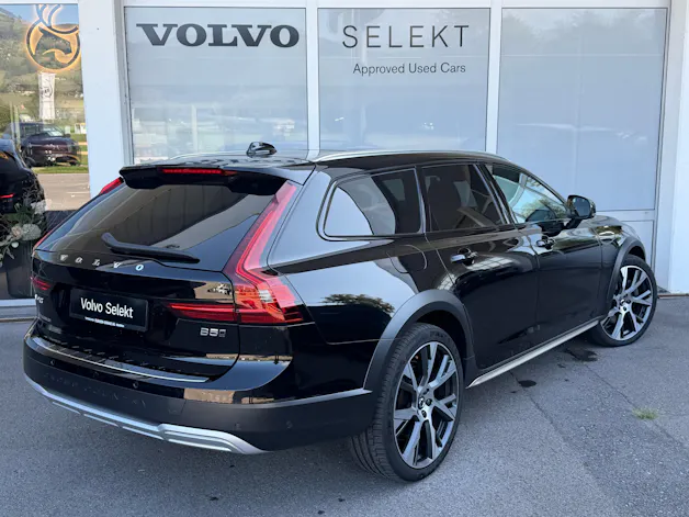 VOLVO V90 Cross Country B5 Diesel MHD Ultimate AWD