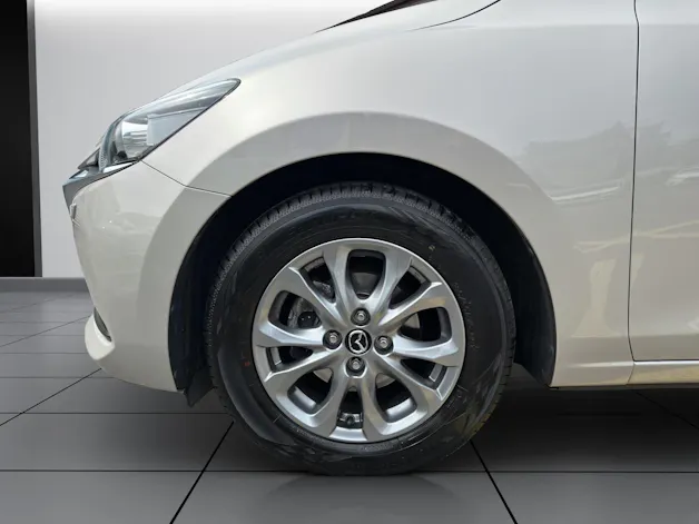 MAZDA 2 G 90 Ambition