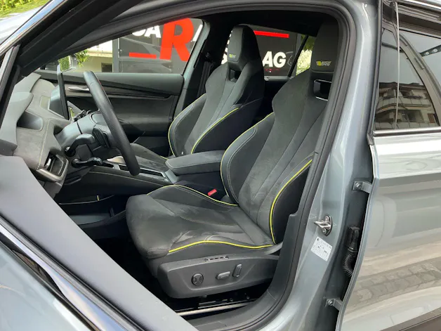 SKODA Elroq RS LOUNGE 4X4 *** ANHÄNGEKUPPLUNG ***