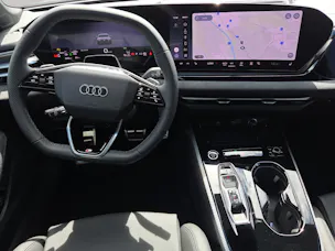 AUDI A5 Avant e-hybrid quattro Attraction 220 kW S tronic