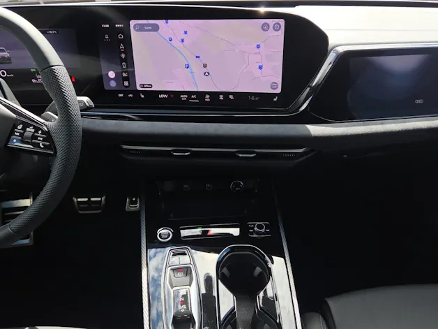 AUDI A5 Avant e-hybrid quattro Attraction 220 kW S tronic