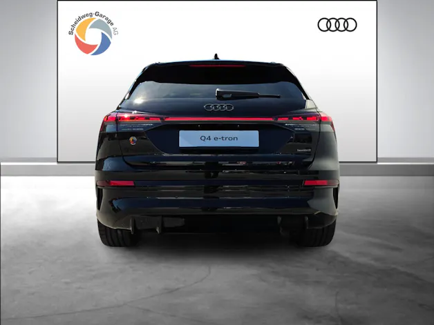 AUDI Q4 e-tron SUV quattro performance