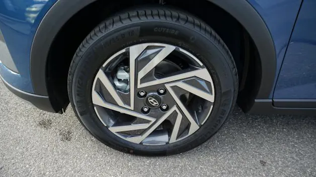 HYUNDAI Bayon 1.0 T-GDi AmpliaDCT