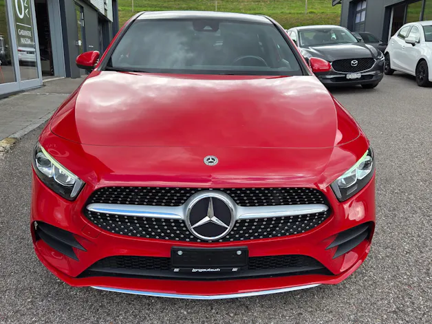 MERCEDES-BENZ A 180 AMG Line 7G-DCT