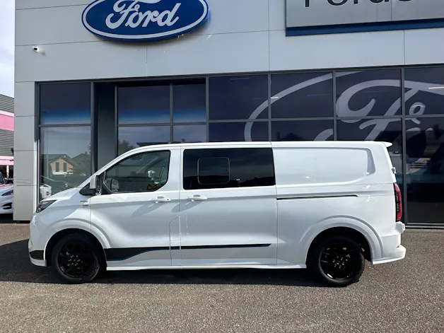 FORD Transit Custom Van 320 L2 2.5 Sport/PHEV/Aut.