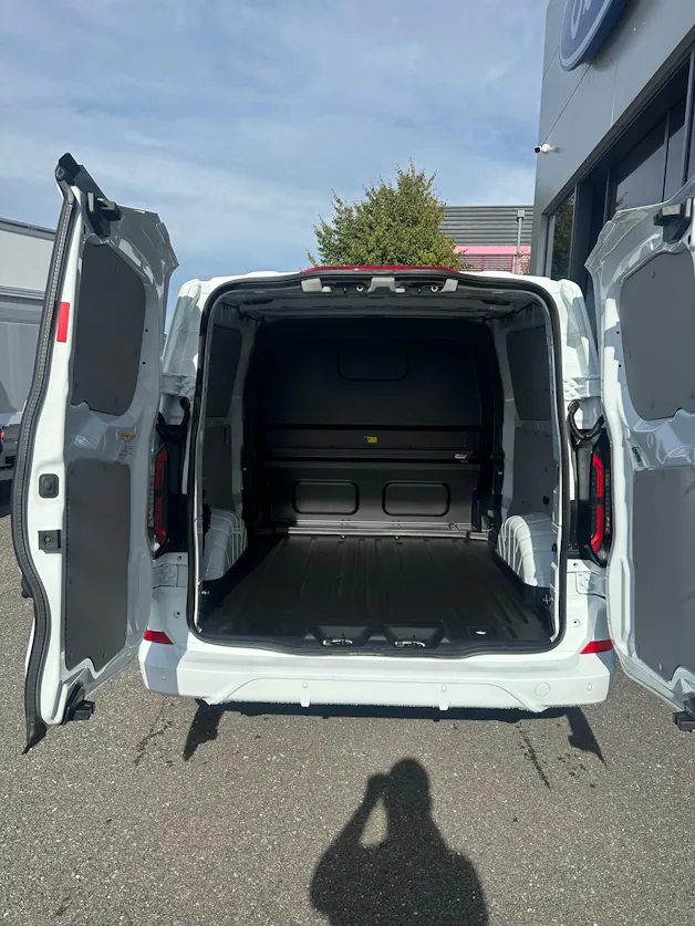 FORD Transit Custom Van 320 L2 2.5 Sport/PHEV/Aut.