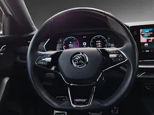 SKODA Octavia Combi 2.0 TDI DSG RS 4x4