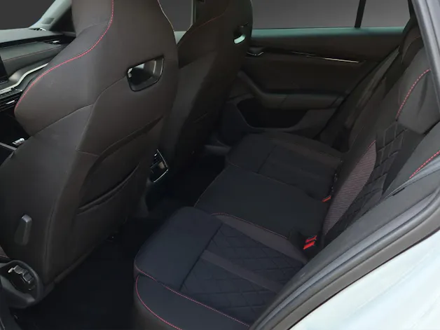 SKODA Octavia Combi 2.0 TDI DSG RS 4x4