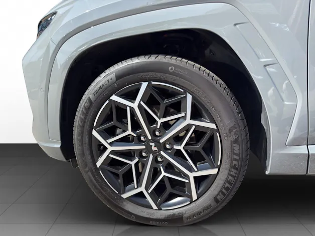HYUNDAI Tucson 1.6HEV NLi LUX 4WD