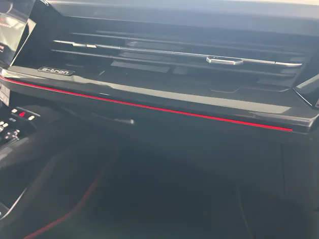 AUDI Q4 e-tron 50 quattro