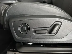 AUDI Q4 e-tron 50 quattro