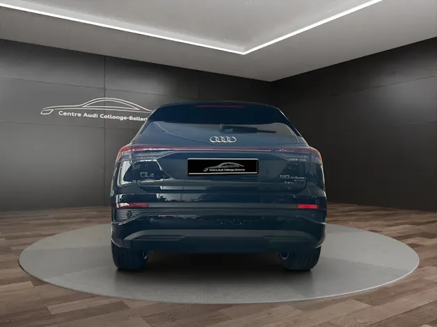 AUDI Q4 e-tron 50 quattro