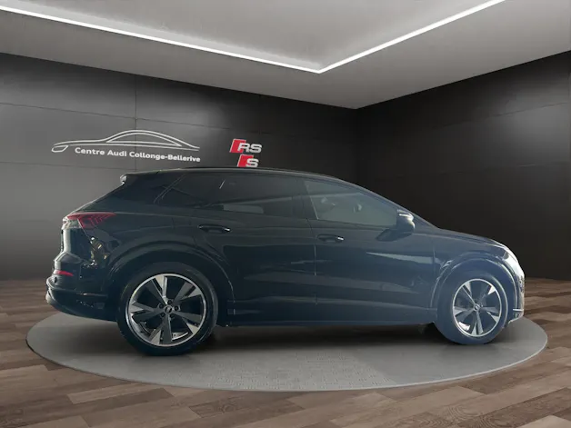 AUDI Q4 e-tron 50 quattro