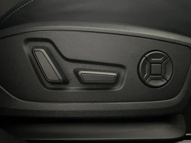 AUDI Q4 e-tron 50 quattro