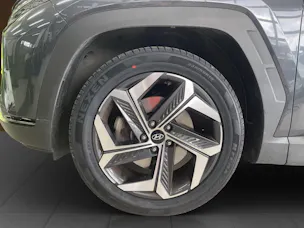 HYUNDAI Tucson 1.6 T-GDi HEV Amplia 4WD