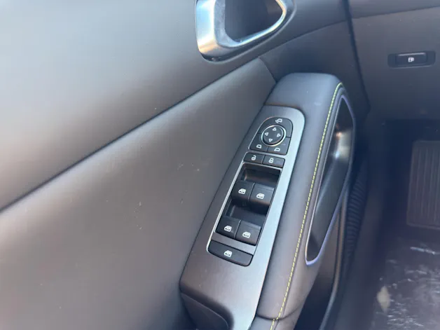 BYD Atto 2 DM-i Boost