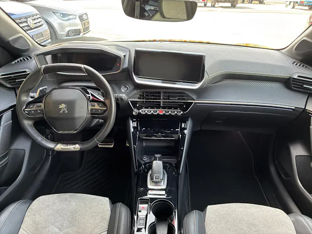 PEUGEOT 208 1.2 PureTech GT Pack EAT8 (Sport Ed. Nr.36/100)