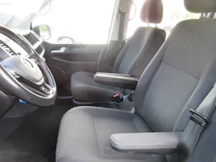 VW Caravelle 4x4 automat,8 places, crochet