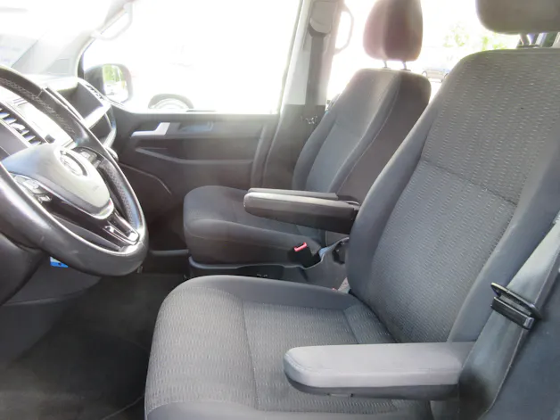 VW Caravelle 4x4 automat,8 places, crochet