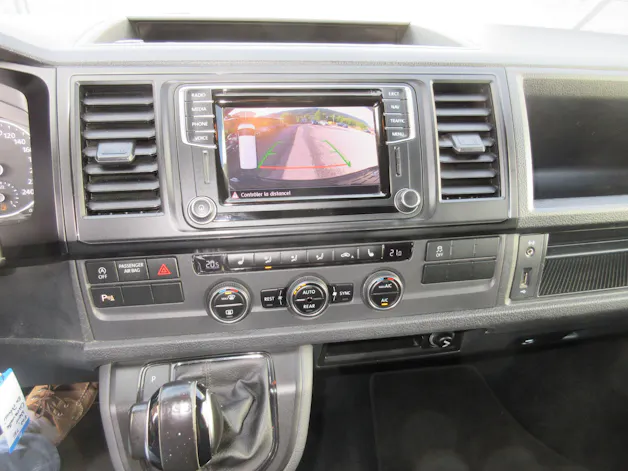 VW Caravelle 4x4 automat,8 places, crochet