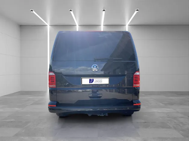VW Caravelle 4x4 automat,8 places, crochet
