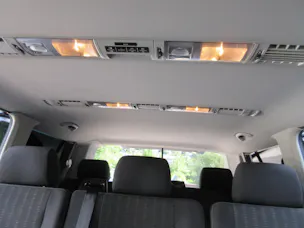 VW Caravelle 4x4 automat,8 places, crochet
