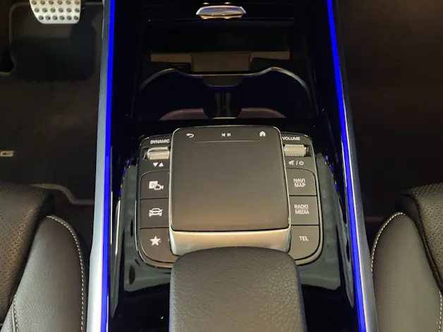 MERCEDES-BENZ EQB 350 AMG Line 4MATIC