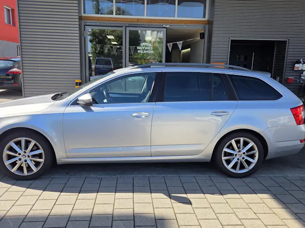 SKODA Octavia Combi 1.8 TSI Ambition DSG