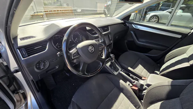 SKODA Octavia Combi 1.8 TSI Ambition DSG