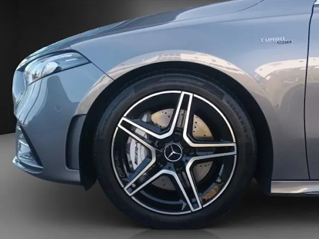 MERCEDES-BENZ A 35 AMG 4Matic