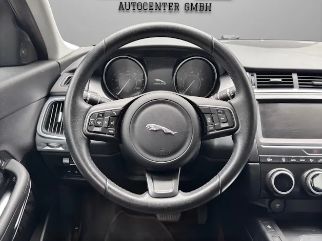 Jaguar E-Pace P200 R-Dynamic AWD Automatik
