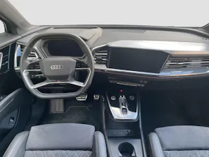 AUDI Q4 e-tron 50 quattro