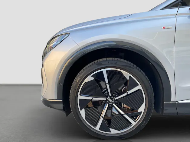 AUDI Q4 Sportback e-tron 50 quattro