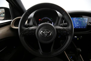 immagine del veicolo TOYOTA Aygo X 1.0 VVT-i Trend