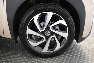 https://vehicle.imgix.net/4449482/7a2526cb-f77b-42a5-8097-09a2c6012c91.jpg
