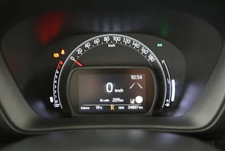 https://vehicle.imgix.net/4449482/cd93cbb6-dea1-495e-bd87-9f004ca53f81.jpg