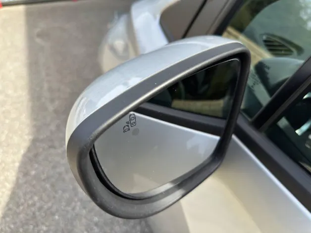 NISSAN Micra 1.0 IG-T Tekna