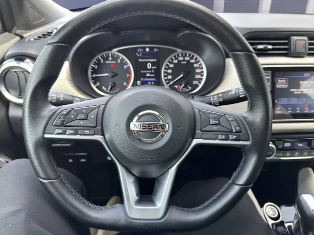 NISSAN Micra 1.0 IG-T Tekna