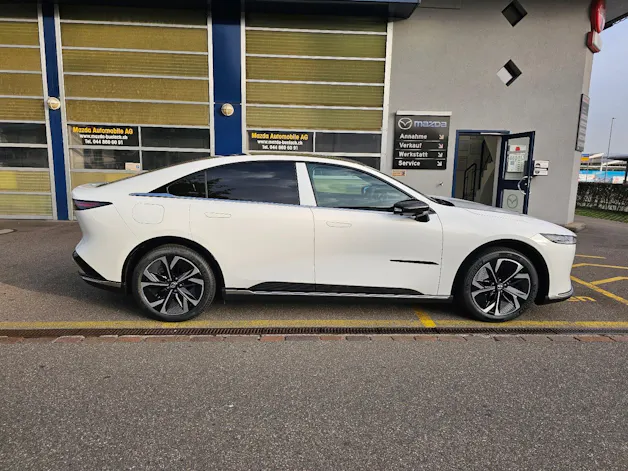 MAZDA 6e Takumi