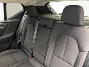 https://vehicle.imgix.net/4449528/765c7149-d9f9-493a-8896-b7b747f2f353.jpg