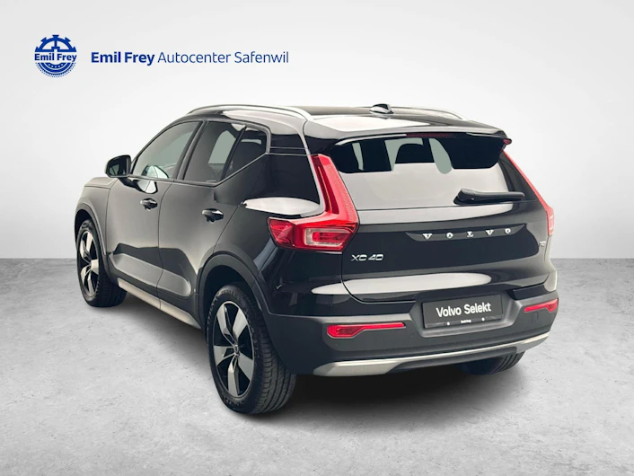 immagine del veicolo VOLVO XC40