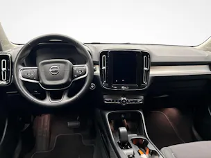 VOLVO XC40 1.5 T2 Momentum