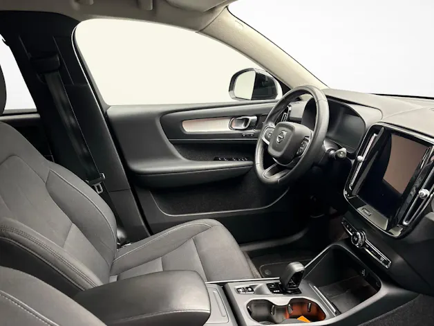 VOLVO XC40 1.5 T2 Momentum