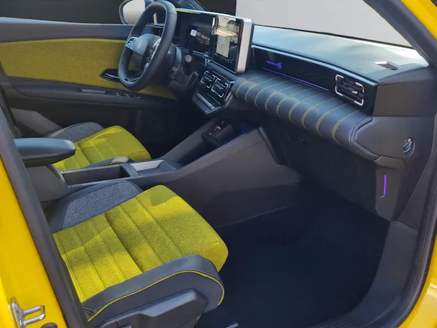 RENAULT R5 E-Tech Urban Range iconic five