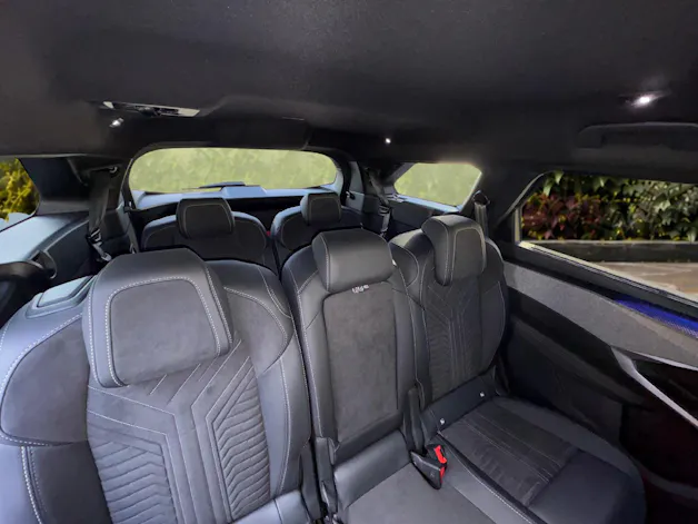 PEUGEOT 5008 1.6 PHEV 225 GT Exclusive