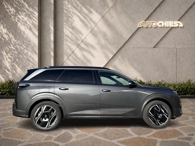 PEUGEOT 5008 1.6 PHEV 225 GT Exclusive