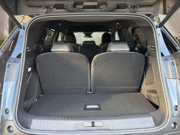 PEUGEOT 5008 1.6 PHEV 225 GT Exclusive
