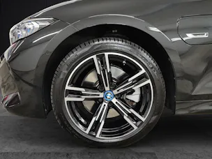 BMW 330e xDrive SAG Touring